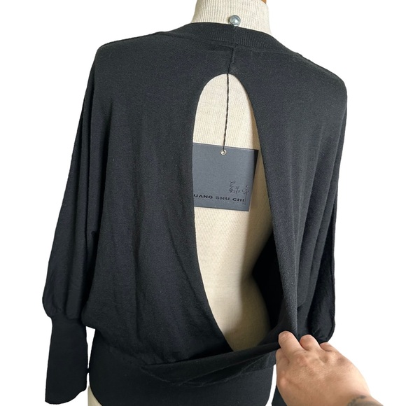 Huang Shu Chi Sweater Top - Open Back - Picture 9 of 14